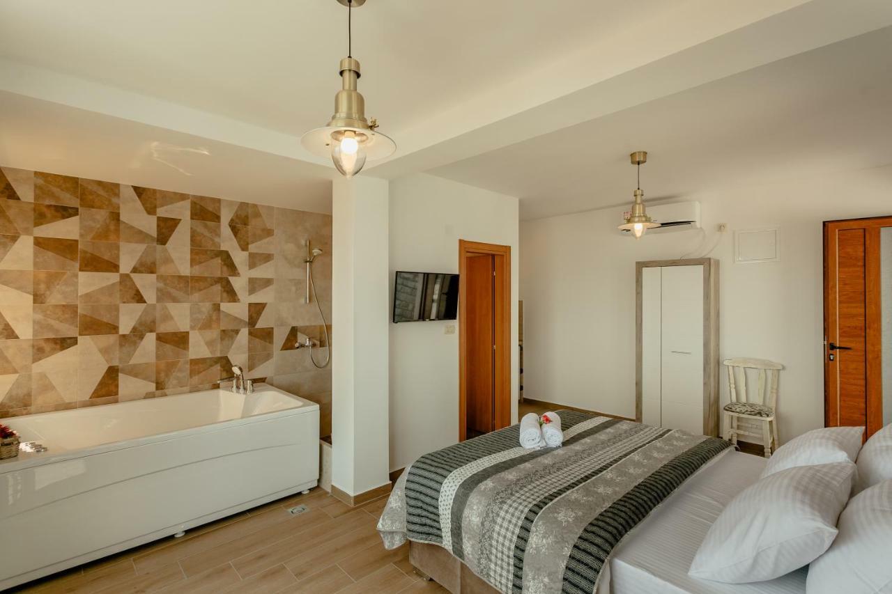 Apartments Belvedere Herceg Novi Eksteriør billede